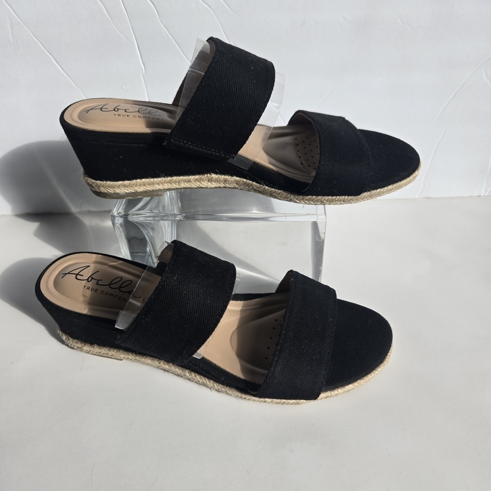 Abella Black Women's Sandals. Size 6